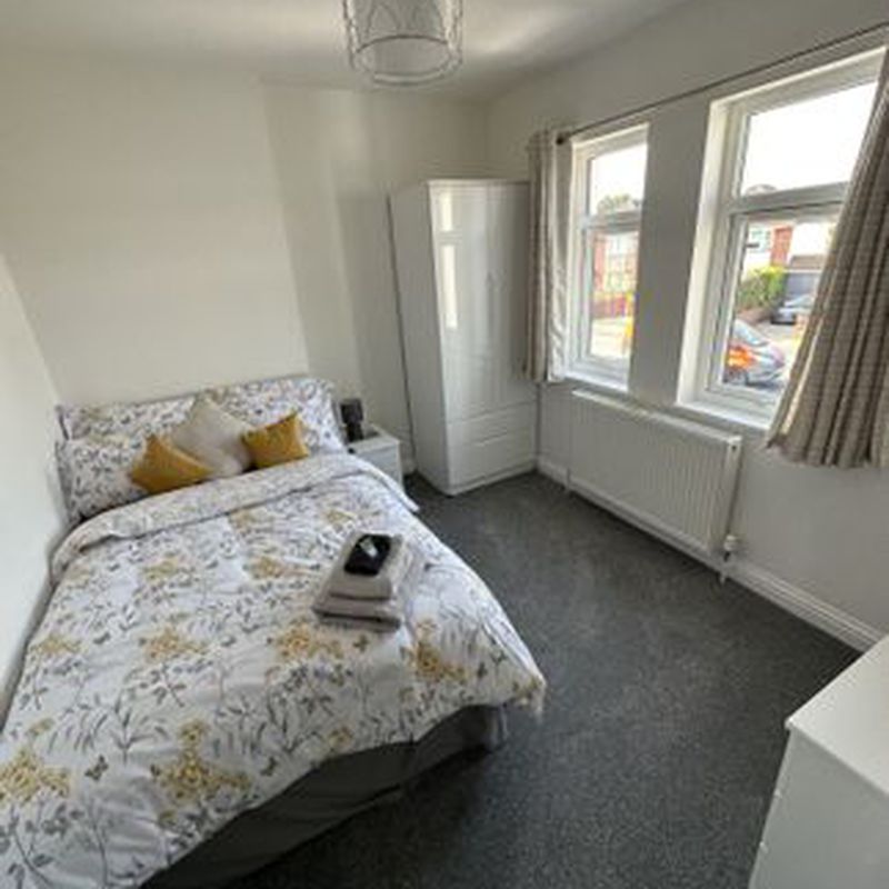 Shared accommodation to rent in Wallisdown Road, Bournemouth BH11 Alderney