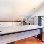 Rent 4 bedroom house of 239 m² in Paterna