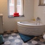Rent 3 bedroom apartment in Schaerbeek