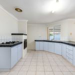 Rent 4 bedroom house of 5200 m² in Perth
