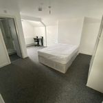 Rent 5 bedroom flat in Stoke-on-Trent