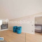 Affitto 4 camera casa di 223 m² in Milan
