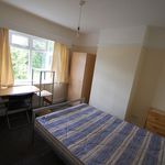 Rent 4 bedroom house in Leeds
