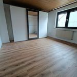 Miete 6 Schlafzimmer haus von 215 m² in Thalmassing