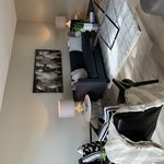 Rent 3 bedroom apartment of 92 m² in Edmonton