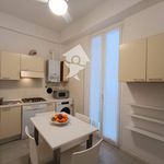 Affitto 2 camera appartamento di 70 m² in Alassio