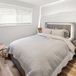 Rent 1 bedroom apartment of 561 m² in Kirkland