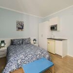Rent a room of 187 m² in Barcelona