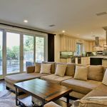 Rent 5 bedroom apartment of 342 m² in Sherman Oaks