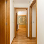 Rent 2 bedroom apartment of 104 m² in Porto
