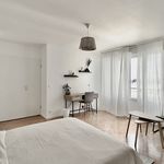 Rent a room of 78 m² in Saint-Denis