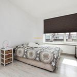 Huur 1 slaapkamer appartement van 160 m² in Den Haag