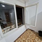 Rent a room of 120 m² in Zaragoza