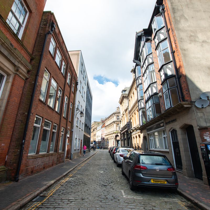 Two bedroom ground floor flat in the centre of Hull's Old Town Kingston upon Hull