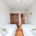 Rent 4 bedroom house of 150 m² in Porto