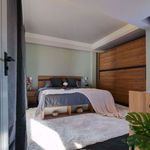 Rent 4 bedroom house of 400 m² in Makkasan
