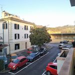 Rent 2 bedroom apartment of 60 m² in florence