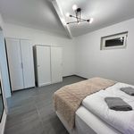 Miete 8 Schlafzimmer wohnung von 646 m² in Wien