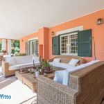 Rent 6 bedroom house of 699 m² in Roma