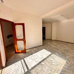 Affitto 5 camera appartamento di 150 m² in Napoli