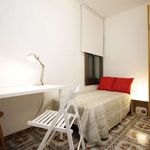 Rent 3 bedroom apartment of 63 m² in Barcelona