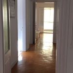 Rent a room of 240 m² in Barcelona