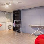 Rent a room of 100 m² in brussels