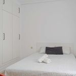 Rent a room of 130 m² in València