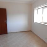 Alugar 3 quarto casa de 135 m² em Atouguia