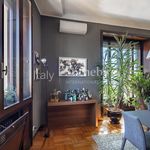 Rent 5 bedroom apartment of 270 m² in Milano
