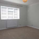 Rent 2 bedroom flat in Newbury