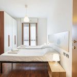 Affitto 2 camera appartamento di 80 m² in Firenze