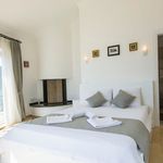 Antalya konumunda 250 m²'lik 7 yatak odalı ev kiralayın