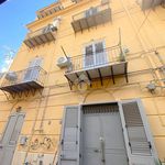 Affitto 3 camera appartamento di 92 m² in Palermo