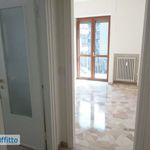 Rent 3 bedroom apartment of 75 m² in Milan