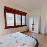Rent a room of 107 m² in Lille