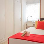 Rent a room of 136 m² in Madrid