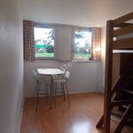 Rent 1 bedroom apartment of 1 m² in Puteaux