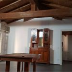 Affitto 3 camera appartamento di 90 m² in Reggio nell'Emilia