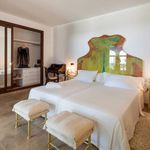 Rent 10 bedroom house of 650 m² in Eivissa
