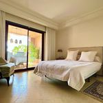 Rent 3 bedroom apartment of 170 m² in Estepona