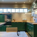 Rent 5 bedroom house of 250 m² in Kortrijk