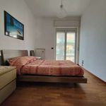 Rent 5 bedroom apartment of 135 m² in Napoli