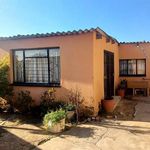 Rent 2 bedroom house of 75 m² in Soweto
