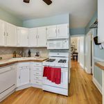 Rent 2 bedroom apartment of 1100 m² in Evanston
