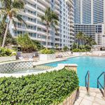 Rent 1 bedroom apartment of 872 m² in Miami