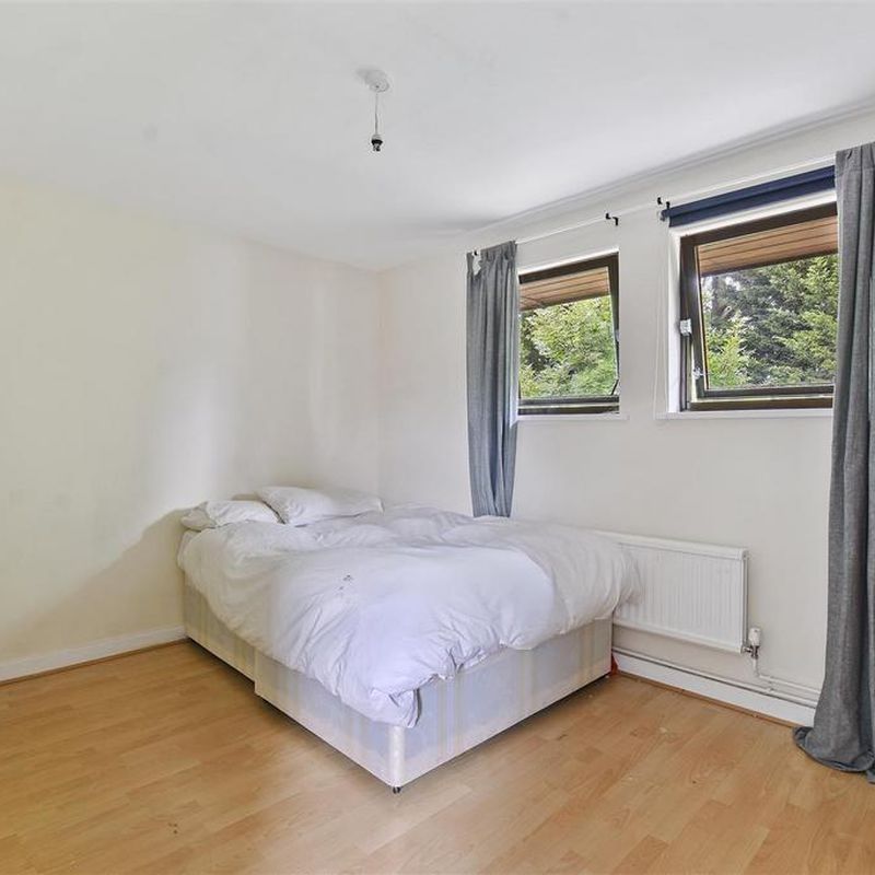 4 bedroom apartment to rent Brondesbury Park