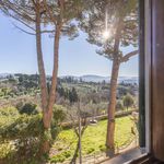Rent 5 bedroom apartment of 560 m² in Florence