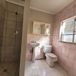Rent 1 bedroom house in Krugersdorp