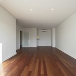 Rent 3 bedroom apartment of 131 m² in União das Freguesias de Matosinhos e Leça da Palmeira